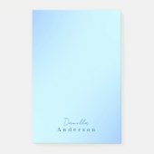 Eenvoudig minimalistisch monogram pastelblauw post-it® notes (Voorkant)