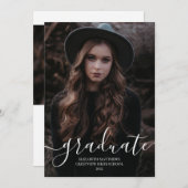 Eenvoudig modern Afstuderen Foto Elegant Script Aankondiging (Voorkant / Achterkant)