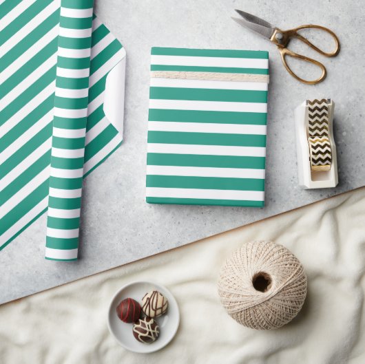 Eenvoudig modern groen gestreept minimalistisch cadeaupapier (Crafts)