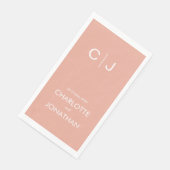 Eenvoudig modern monogram perzik bruiloft servet (Hoek)