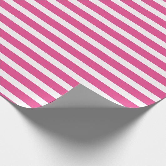 Eenvoudig Modern Roze en White Striped minimalist Cadeaupapier (Hoek)