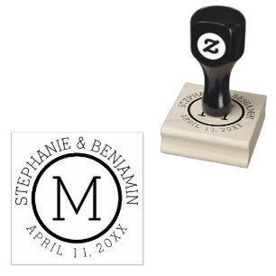 Eenvoudig monogram met naam en trouwdatum 	rubberstempel