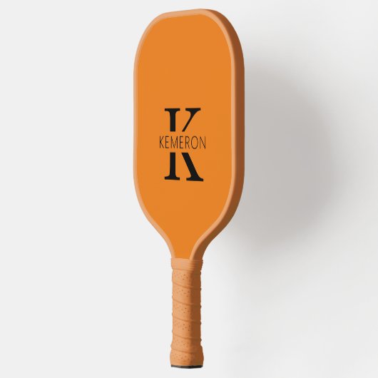 Eenvoudig Monogram Naam Zwart en sinaasappel Pickleball Paddle (Links)
