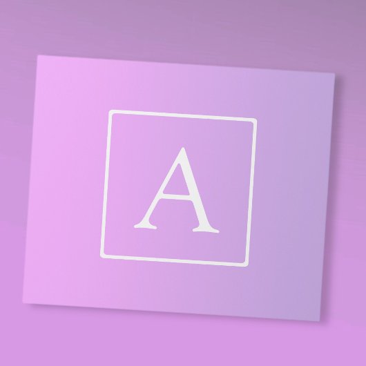 Eenvoudig Monogram | Subtiele roze/Paarse ombre Cadeaupapier