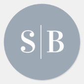 Eenvoudig monogramma Dusty Blue Wedding Ronde Sticker (Voorkant)