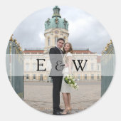 Eenvoudig paar Monogram Initialen Fotobruiloft Ronde Sticker (Voorkant)