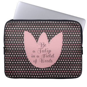 Eenvoudig Roze Tulpenpatroon met donkere achtergro Laptop Sleeve