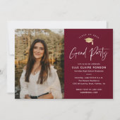 Eenvoudig Script Maroon Fotoafstudeerfeest Kaart (Voorkant)