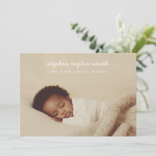 Eenvoudig script Modern Full Photo Baby Birth Aankondiging (Staand voorkant)