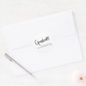 Eenvoudig Script Zwart-wit Afstuderen Ronde Sticker (Envelop)