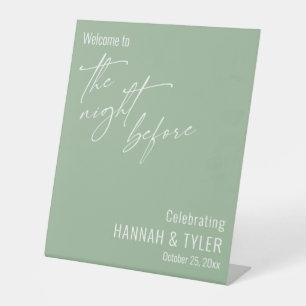 Eenvoudig Welkom bij The Night Before Sage Green Reclamebord Met Voetstuk