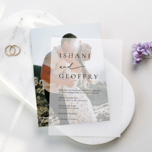 Eenvoudig zwart-wit, modern en minimalistisch huwe vellum uitnodigingen