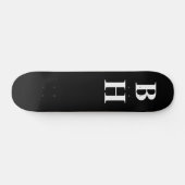 Eenvoudig zwart-wit monogram, aangepast skateboard (Horizontaal)