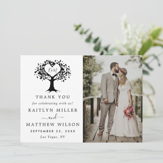 Eenvoudig zwart-wit monogram heetbomen bruiloft bedankkaart (Staand voorkant)