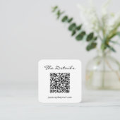 Eenvoudig zwart-witscript bruiloft QR-code Informatiekaartje (Staand voorkant)