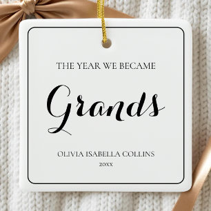 Eenvoudig Zwarte Script Grootouders Eerste Kerstmi Keramisch Ornament
