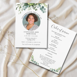 Eenvoudige begrafenisfoto van de orde van dienst programma