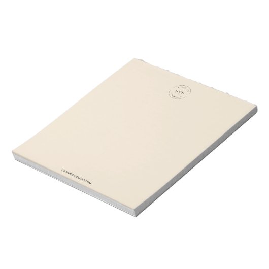 Eenvoudige Beige Logo en website Promo Zakelijk Notitieblok (Gedraaid)
