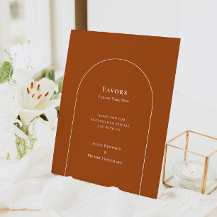 Eenvoudige Boho Arch Terracotta Wedding Favors Reclamebord Met Voetstuk