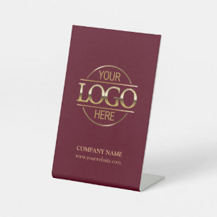 Eenvoudige Bourgogne Corporate Company Business Lo Reclamebord Met Voetstuk