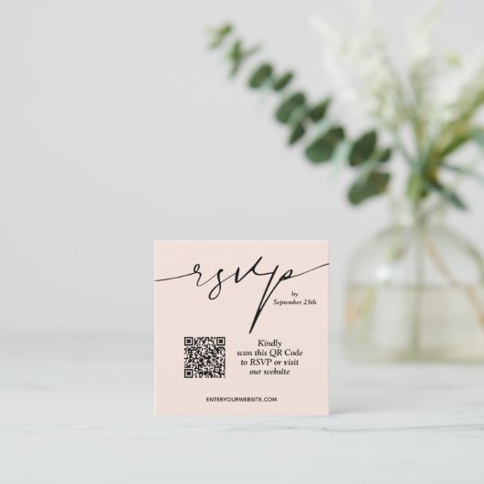 Eenvoudige Chique Blush Roze QR Code Bruiloft Informatiekaartje (Staand voorkant)