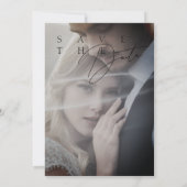 Eenvoudige Crimson Rood Wit Moderne Foto Bruiloft Save The Date (Achterkant)