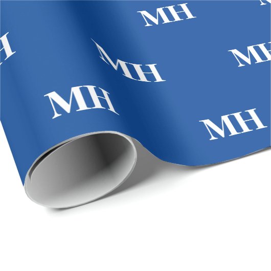 Eenvoudige Elegant Blue White Monogrammen Cadeaupapier (Rol Hoek)