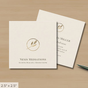 Eenvoudige Elegant Ivoor Gold Leaf Logo Vierkante Visitekaartje