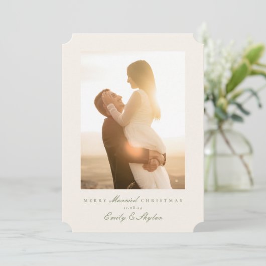 Eenvoudige elegante collage Vrolijk getrouwd Kerst Feestdagenkaart (Staand voorkant)