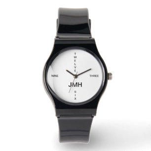 Eenvoudige geschreven nummers met naam initialen horloge