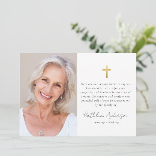 Eenvoudige gouden kruis foto sympathie begrafenis bedankkaart (Staand voorkant)