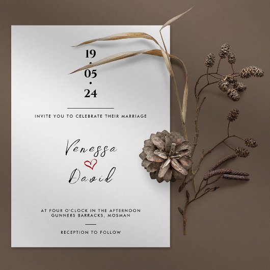 Eenvoudige hand getrokken hart de bruiloft van uit kaart