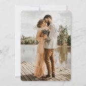 Eenvoudige 'Just Married' Foto Bruiloftsreceptie Kaart (Achterkant)