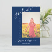 Eenvoudige kalligrafie Navy Blue Afstuderen 2 Foto Kaart (Staand voorkant)