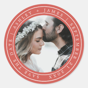 Eenvoudige legant Save the Date Weduwfoto Red Ronde Sticker