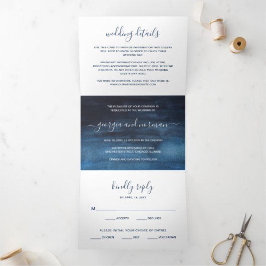 Eenvoudige marineblauwe Waterverf moderne bruiloft Drieluik Uitnodiging (Binnen)