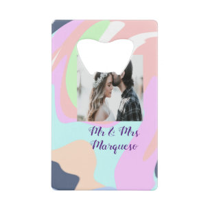 eenvoudige minimale voeg je naam foto pastel verf kredietkaart flessenopener