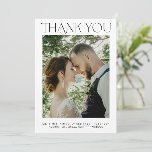 Eenvoudige minimalistische moderne foto bruiloft bedankkaart (Staand voorkant)