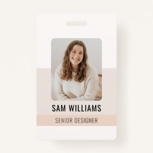 Eenvoudige, minimalistische personeelsidentificati badge