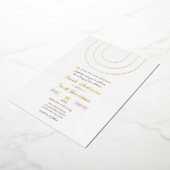 Eenvoudige minimalistische witte en gouden bruilof folie uitnodiging (Gedraaid)