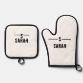Eenvoudige Monogram Oven Mitt en Pot Holder Set (Voorkant)