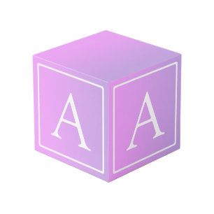 Eenvoudige monogram Subtiele roze/paarse ombre Kubus