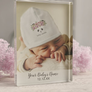 Eenvoudige nieuwe baby aangepaste kinderkamer foto