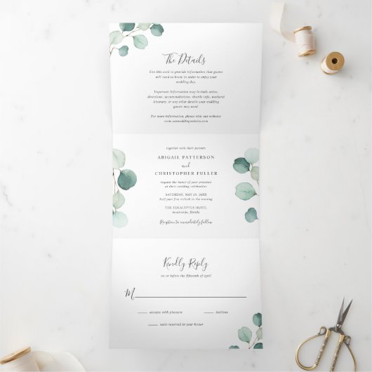 Eenvoudige Rustieke Eucalyptus Groene Elegante Tro Drieluik Uitnodiging (Binnen)