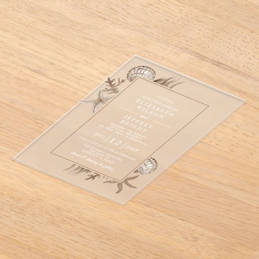 Eenvoudige Sandy Seashells Beach bruiloft Acryl Uitnodigingen (Laagn)