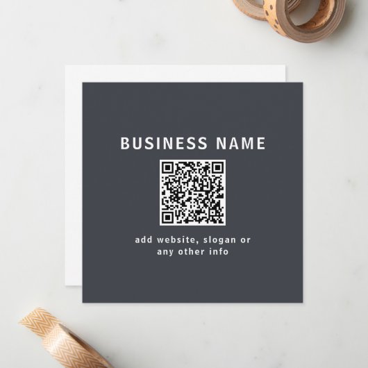 Eenvoudige Sjabloon voor uw QR-code | Donker grijs (Voorkant / Achterkant in situ)