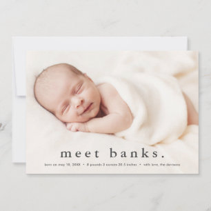 Eenvoudige typografie babyfoto geboorteaankondigin aankondiging