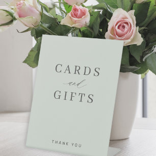 Eenvoudige typografie kaarten en geschenken wijze  reclamebord met voetstuk