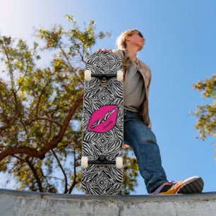 Eenvoudige Zebra met roze lippen gepersonaliseerd Skateboard