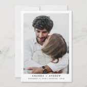 Eenvoudige zwart-wit 70s Retro Stripes bruiloft Save The Date (Voorkant)